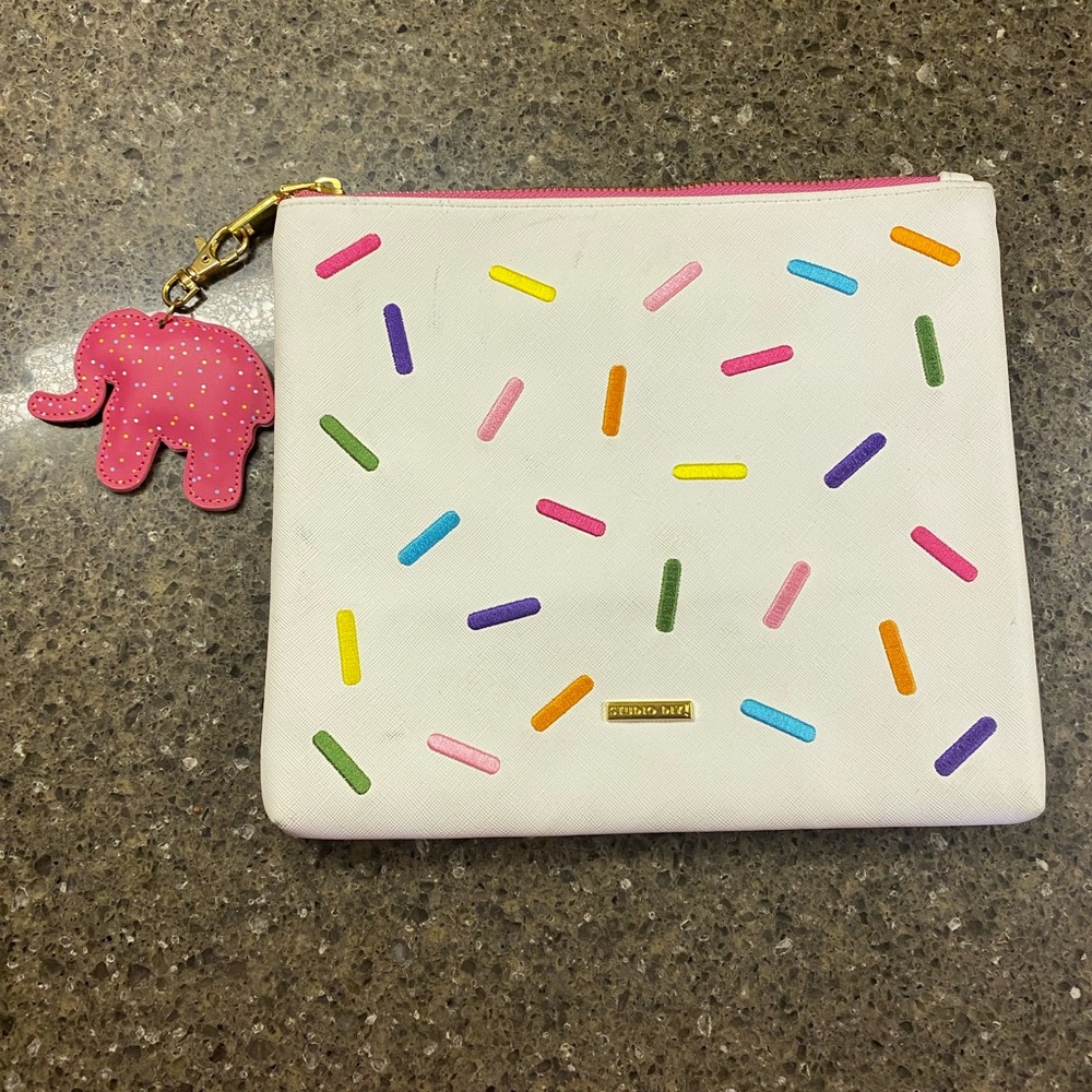 Studio diy clutch